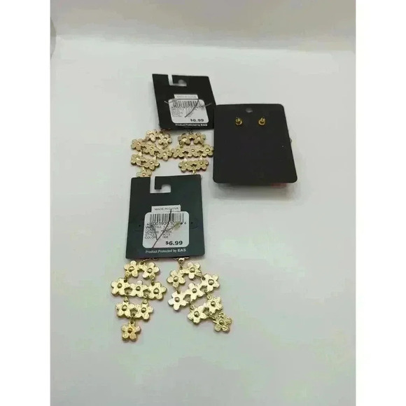 NWT Rue21 Etc Womens Floral Beaded Drop Hoop Earrings Set Of 3 Pairs - Picture 6 of 6